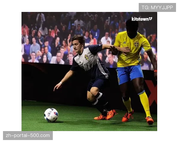 通讯：记录狂热队更衣室赛后，主教练对年轻球员的悉心指导